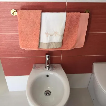 Quarto em Acomodações Particulares -pousada Copacabana Porto SantʼElpidio