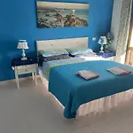 -pousada Copacabana A 100 Mt Dalla Spiaggia, Bici Incluse Rum i privatbostad