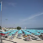 -pousada Copacabana A 100 Mt Dalla Spiaggia, Bici Incluse * Porto SantʼElpidio