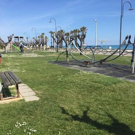 -pousada Copacabana A 100 Mt Dalla Spiaggia, Noleggio Bici * Porto SantʼElpidio