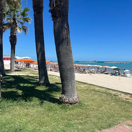 -pousada Copacabana A 100 Mt Dalla Spiaggia, Noleggio Bici Accommodatie bij particulieren Porto SantʼElpidio