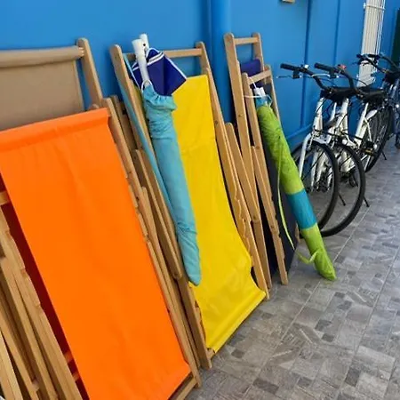 Séjour chez l'habitant -pousada Copacabana A 100 Mt Dalla Spiaggia, Noleggio Bici Porto SantʼElpidio