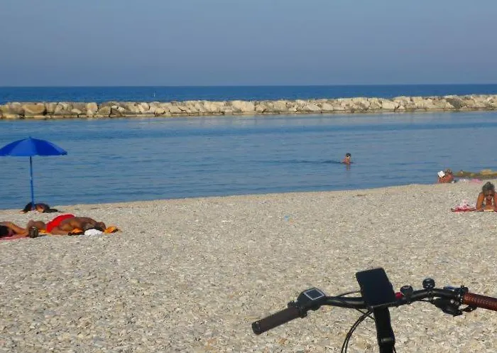 -pousada Copacabana A 100 Mt Dalla Spiaggia, Bici Incluse Porto SantʼElpidio